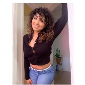 Meet your Posher, Cindy